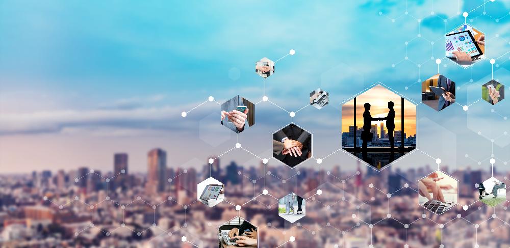 現行システム保守における大規模年次開発プロジェクト